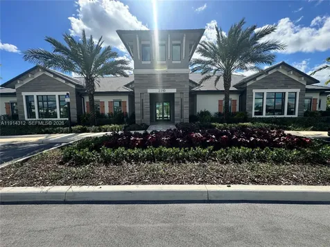 2162 Appleton Circle N Oakland Park FL 33309