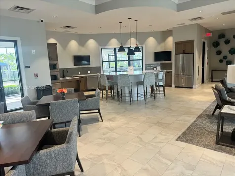 2162 Appleton Circle N Oakland Park FL 33309