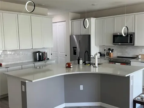 2162 Appleton Circle N Oakland Park FL 33309