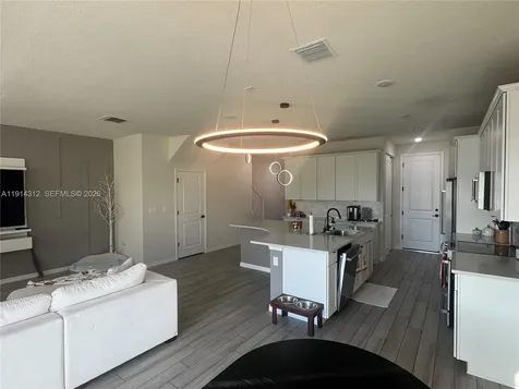 2162 Appleton Circle N Oakland Park FL 33309