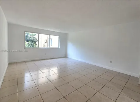 6940 Miami Gardens Drive Hialeah FL 33015