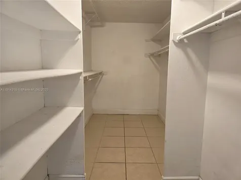 6940 Miami Gardens Drive Hialeah FL 33015