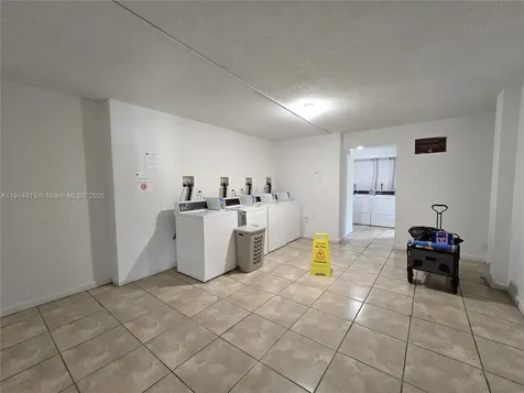 6940 Miami Gardens Drive Hialeah FL 33015