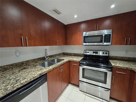 6940 Miami Gardens Drive Hialeah FL 33015