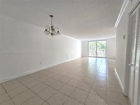 6940 Miami Gardens Drive Hialeah FL 33015