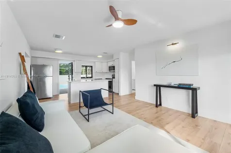 9915 SW 212th Street Cutler Bay FL 33189