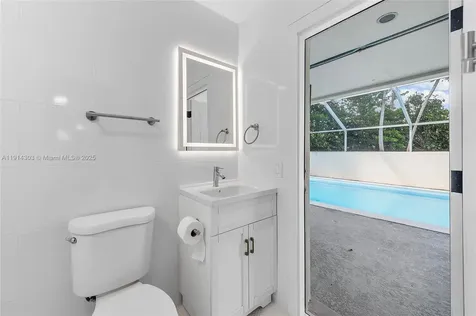 9915 SW 212th Street Cutler Bay FL 33189