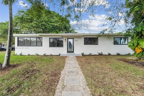 9915 SW 212th Street Cutler Bay FL 33189