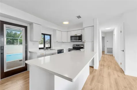 9915 SW 212th Street Cutler Bay FL 33189