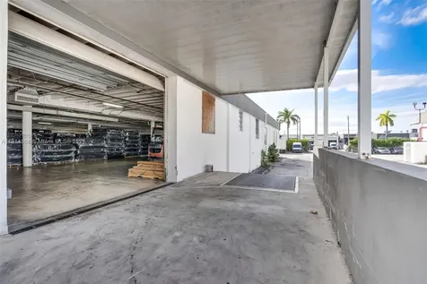 3925 E 10th Court Hialeah FL 33013