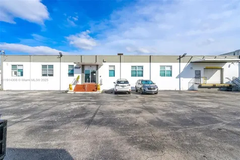 3925 E 10th Court Hialeah FL 33013