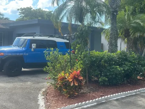 9530 Sunset Strip Sunrise FL 33322