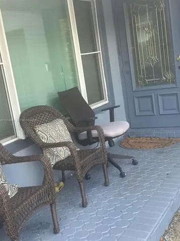 9530 Sunset Strip Sunrise FL 33322