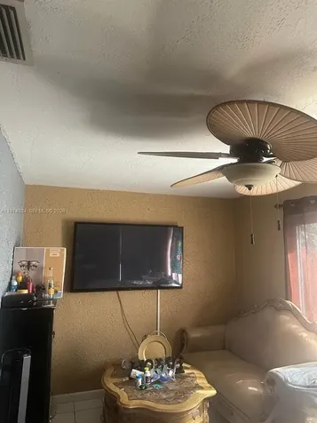 9530 Sunset Strip Sunrise FL 33322