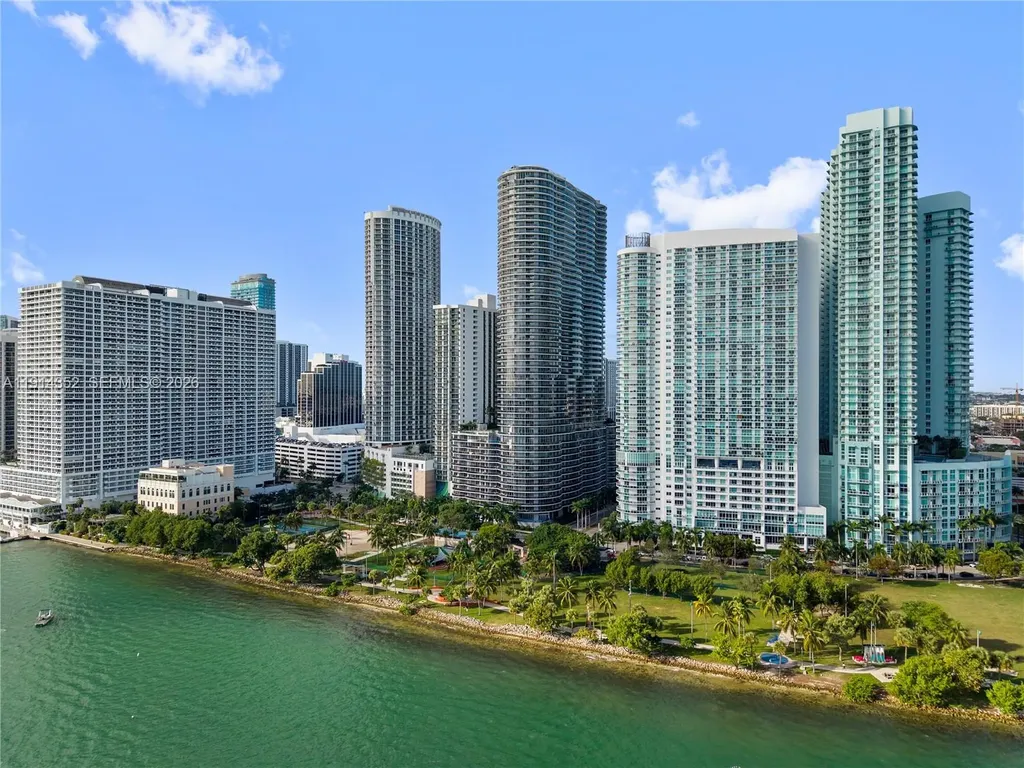488 NE 18th Street Miami FL 33132