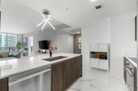 488 NE 18th Street Miami FL 33132