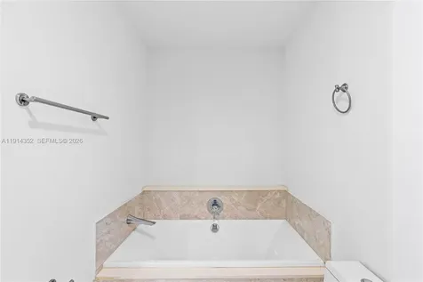 488 NE 18th Street Miami FL 33132