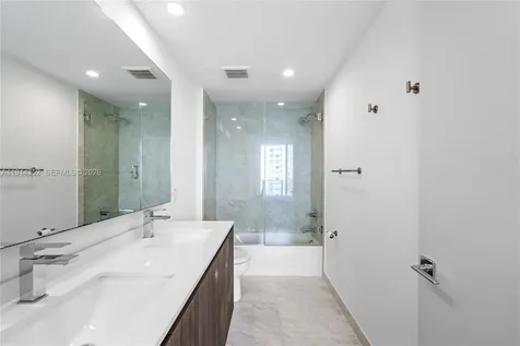 488 NE 18th Street Miami FL 33132