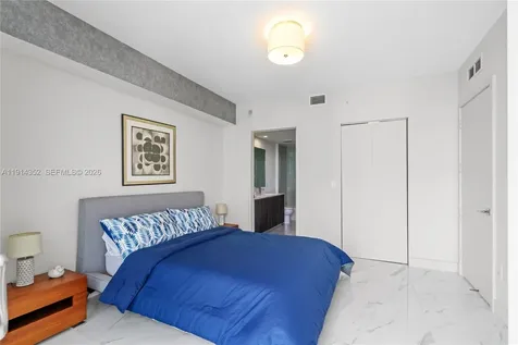 488 NE 18th Street Miami FL 33132