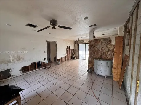 2401 SW 50th Terrace Fort Lauderdale FL 33317