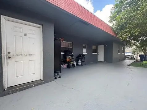 7810 SW 10th Street North Lauderdale FL 33068