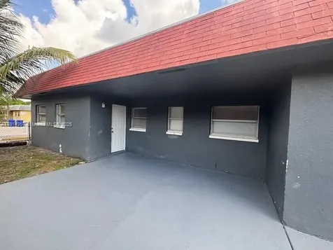 7810 SW 10th Street North Lauderdale FL 33068
