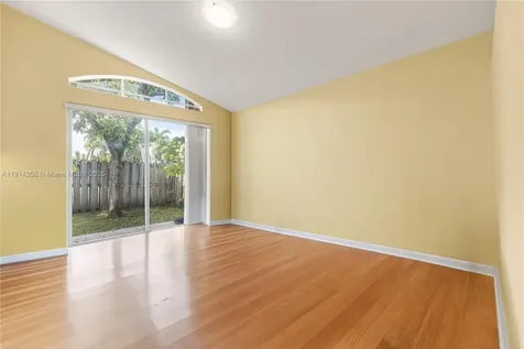 9518 NW 47th Terrace Doral FL 33178