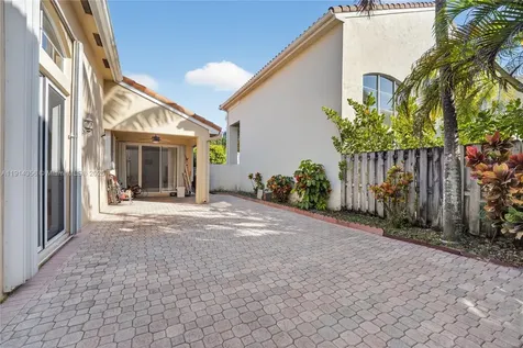 9518 NW 47th Terrace Doral FL 33178
