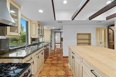 20215 W Oak Haven Circle Miami FL 33179