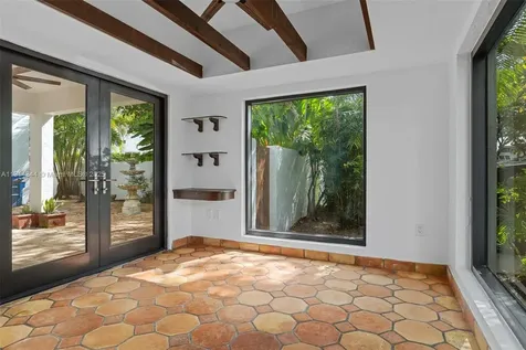 20215 W Oak Haven Circle Miami FL 33179