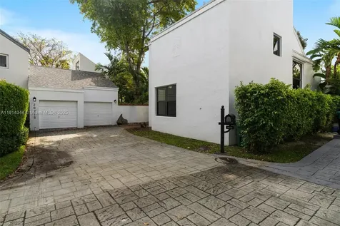 20215 W Oak Haven Circle Miami FL 33179