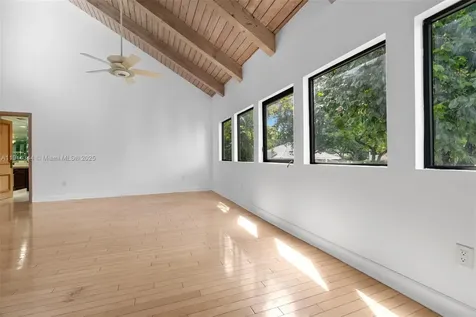 20215 W Oak Haven Circle Miami FL 33179