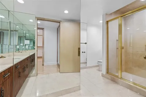 20215 W Oak Haven Circle Miami FL 33179