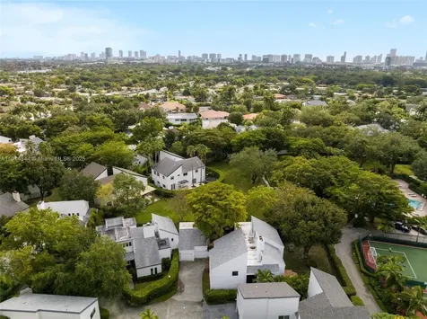 20215 W Oak Haven Circle Miami FL 33179