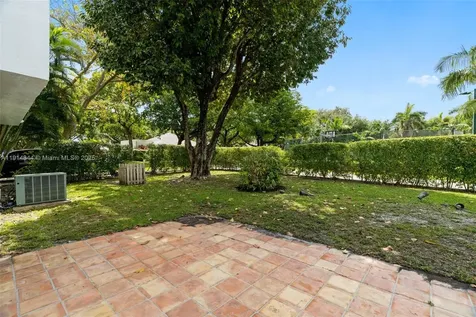 20215 W Oak Haven Circle Miami FL 33179