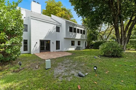 20215 W Oak Haven Circle Miami FL 33179