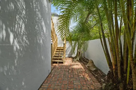 20215 W Oak Haven Circle Miami FL 33179