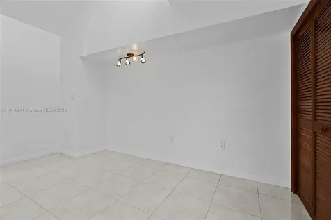 20215 W Oak Haven Circle Miami FL 33179