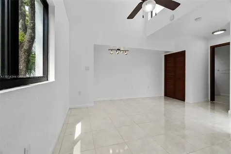 20215 W Oak Haven Circle Miami FL 33179