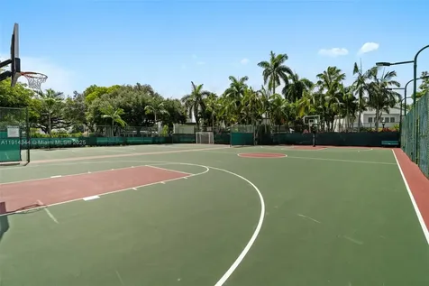 20215 W Oak Haven Circle Miami FL 33179