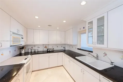 151 Crandon Boulevard Key Biscayne FL 33149