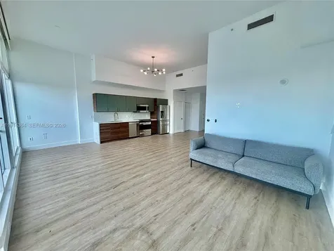 1800 N Bayshore Drive Miami FL 33132