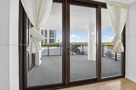 19667 Turnberry Way Aventura FL 33180