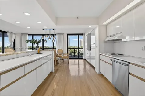 19667 Turnberry Way Aventura FL 33180