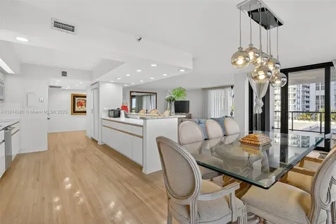 19667 Turnberry Way Aventura FL 33180