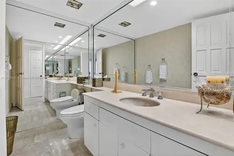 19667 Turnberry Way Aventura FL 33180