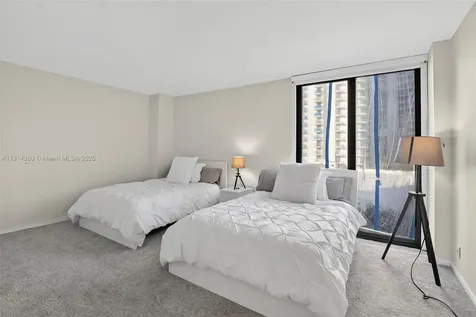 19667 Turnberry Way Aventura FL 33180