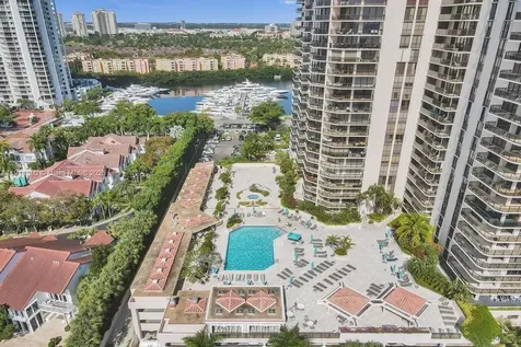 19667 Turnberry Way Aventura FL 33180
