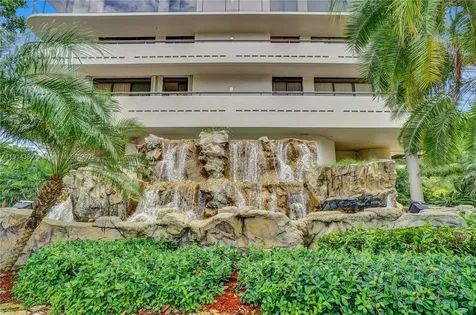 19667 Turnberry Way Aventura FL 33180