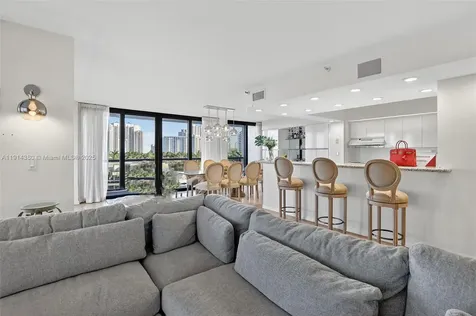 19667 Turnberry Way Aventura FL 33180